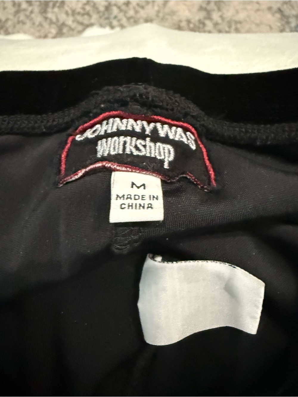 Johnny Was black velvet pull-on leggings floral embroidery on sides & hem M E01 - Picture 3 of 6